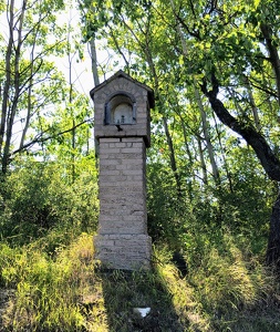 Shrine with Our Lady of Prague