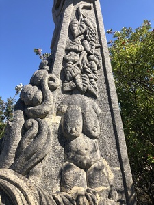 Mohyla 2000 sculpture by Herbert Kisza at the summit of Úhošť (Kadaň)