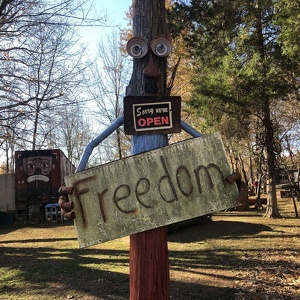 Freedom - Apple Valley Hillbilly Garden And Toyland