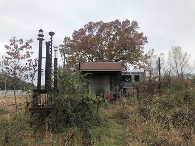 Finton Shaw, Abandoned Art Environment, Metal Workshop, Conway Arkansas (2021)