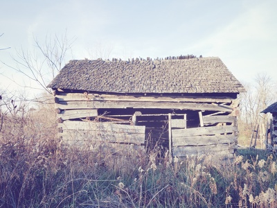 Hut near Sargent Farm near Lincoln Log Cabin